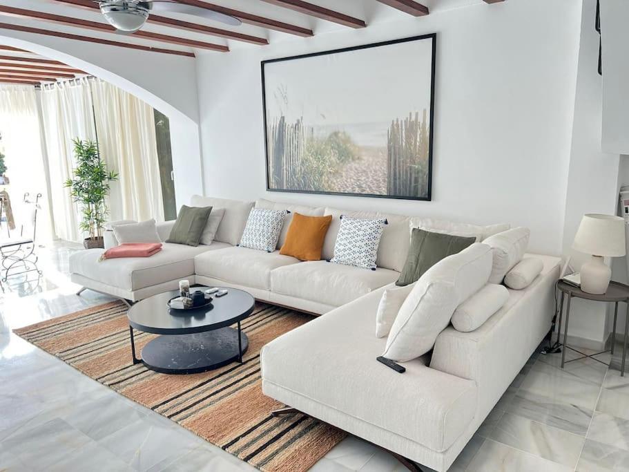 Stylish Spanish 3 Bd Townhouse On The Golden Mile Марбелья Екстер'єр фото
