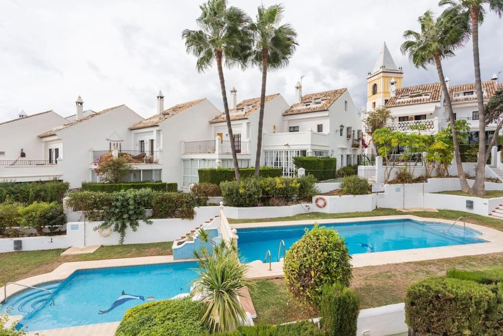 Stylish Spanish 3 Bd Townhouse On The Golden Mile Марбелья Екстер'єр фото